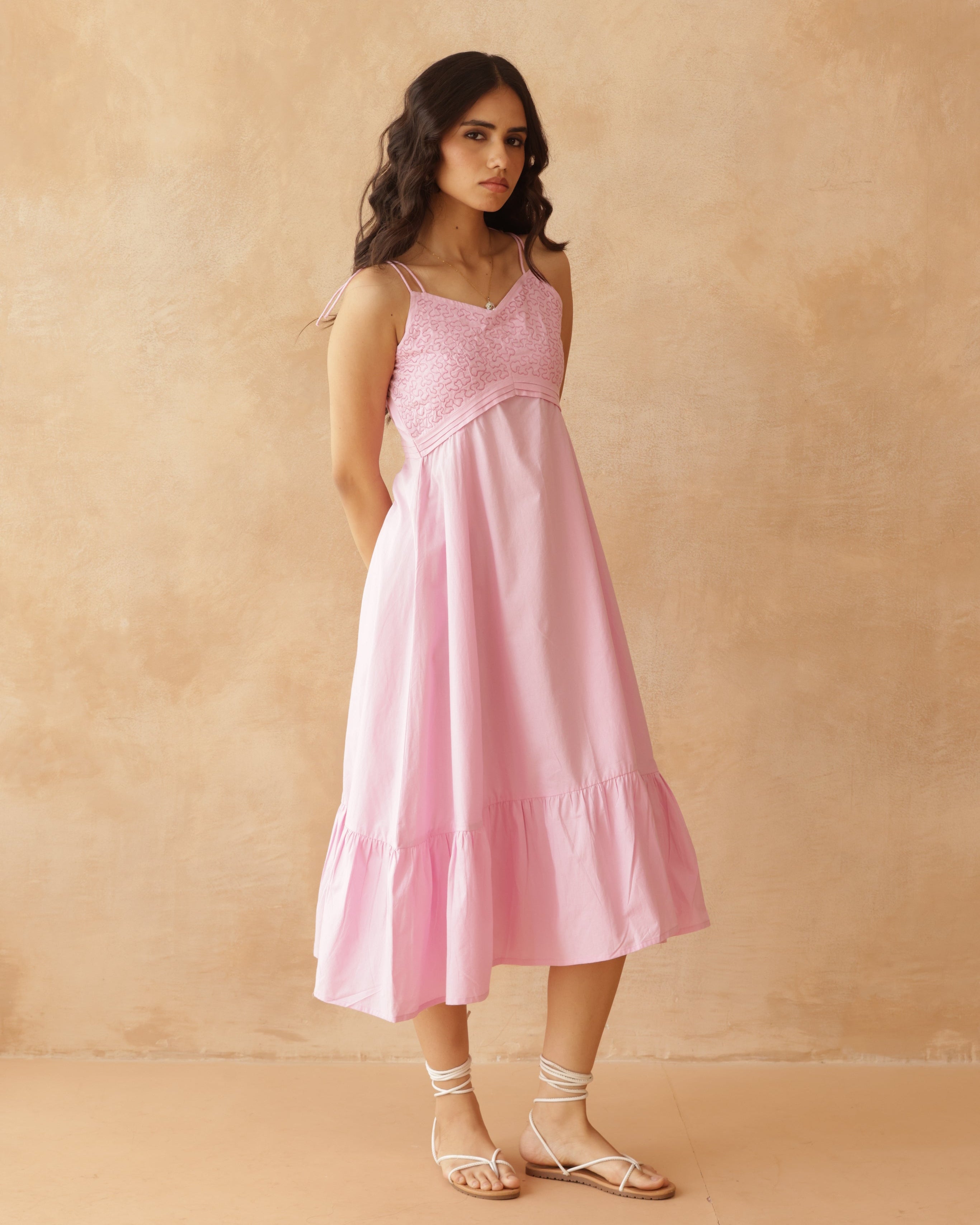 Women’s Elegant Pink Dress – Stylish Occasion Wear